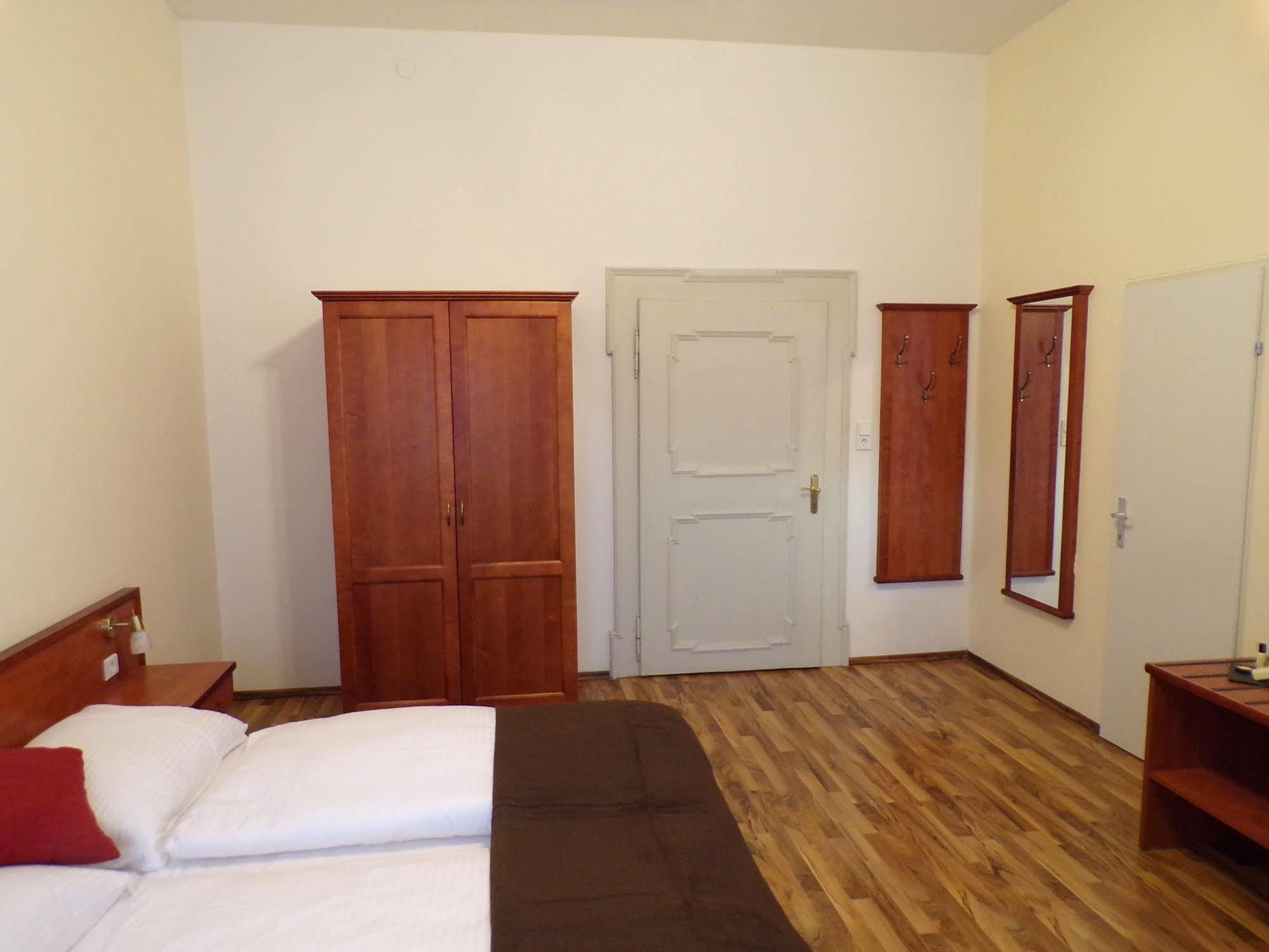 Pörtschach am Wörthersee Gaestehaus Residenz Lapeiner מראה חיצוני תמונה